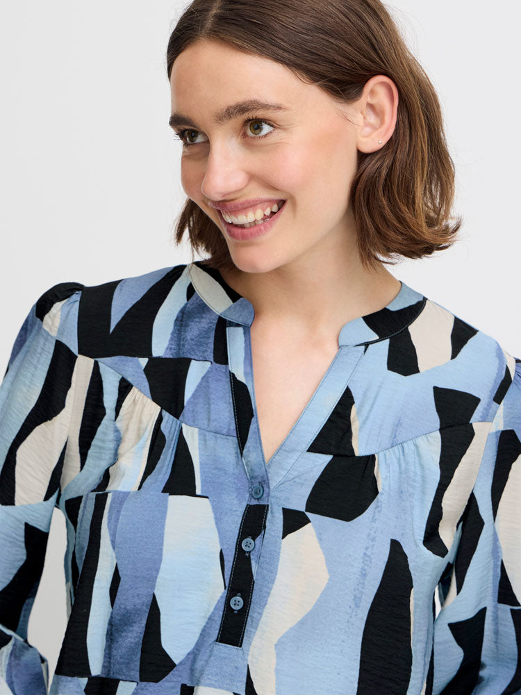 B Young ByIbine Blouse Dusty Blue Abstract