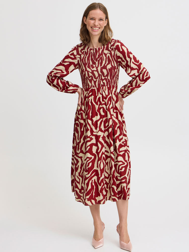 B Young ByJosa Smock Dress Pomegranate