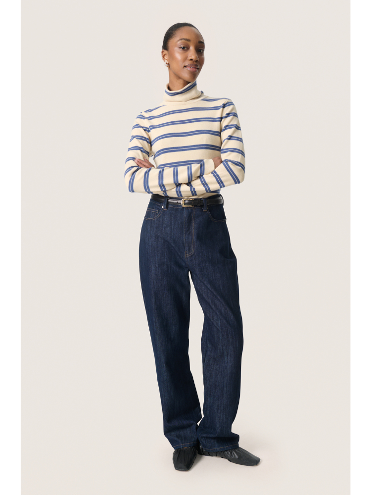 Soaked in Luxury SLSpina Striped Rollneck Blue