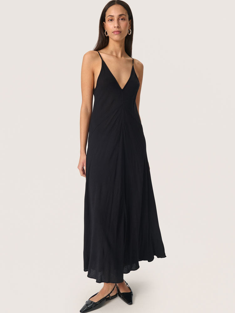 Soaked in Luxury SLElonor Strap Dress Black