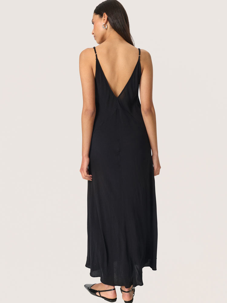 Soaked in Luxury SLElonor Strap Dress Black