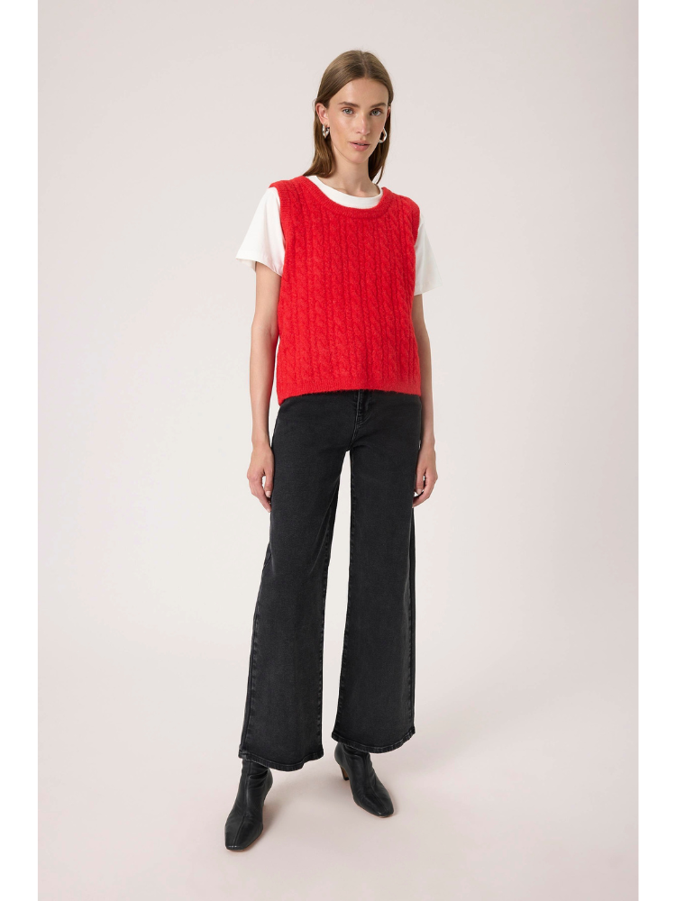 Soaked in Luxury SLVespera Vest Red