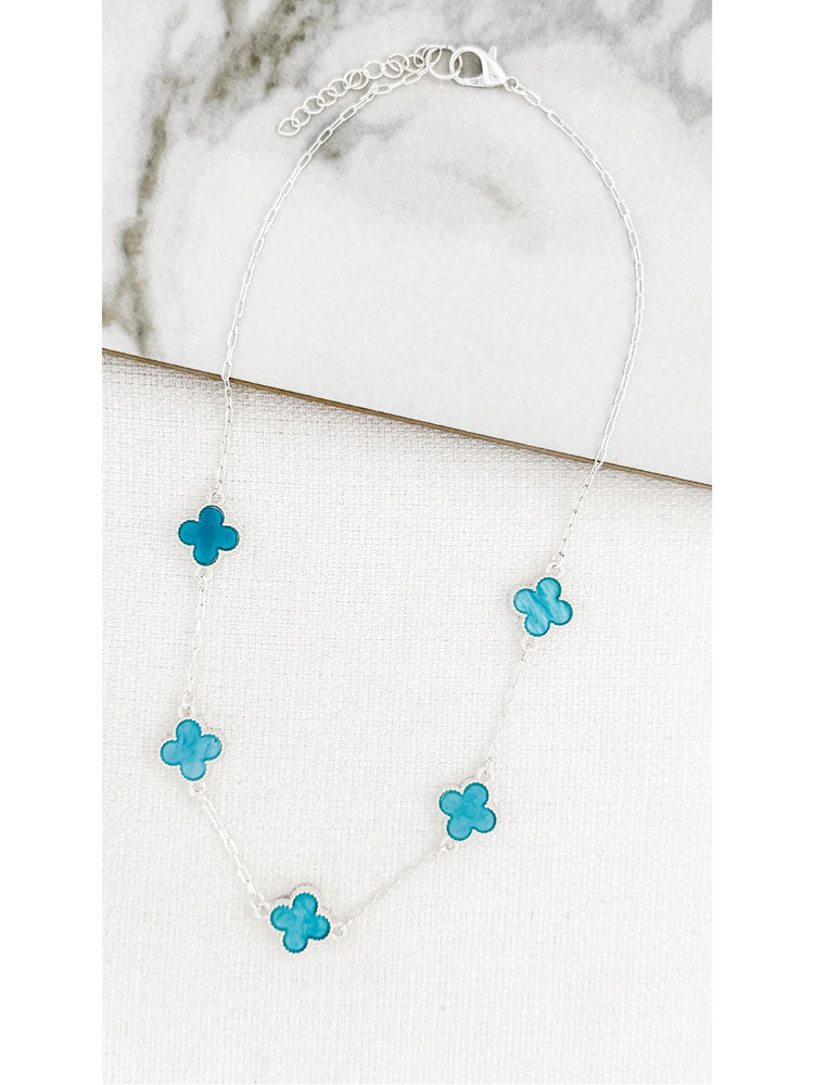 Envy Short Silver Necklace with Turquoise Clovers