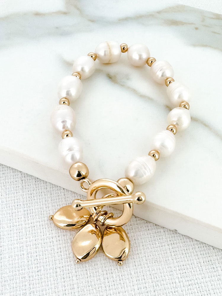 Envy Pearl Stretch Charm Bracelet Gold