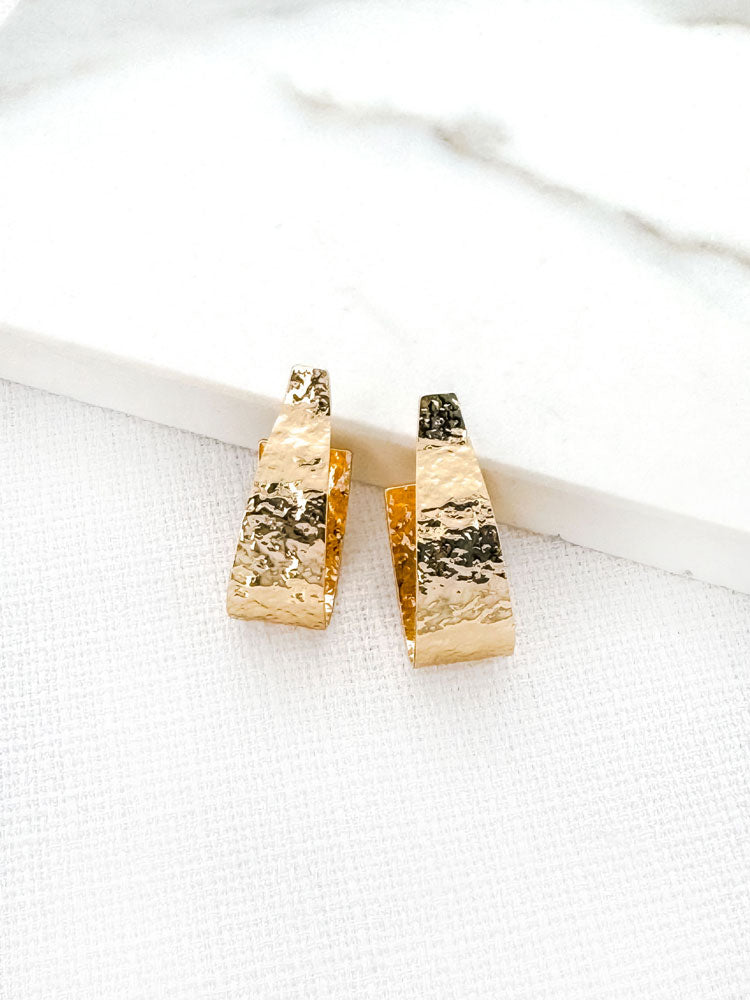 Envy Textured Earrings Gold