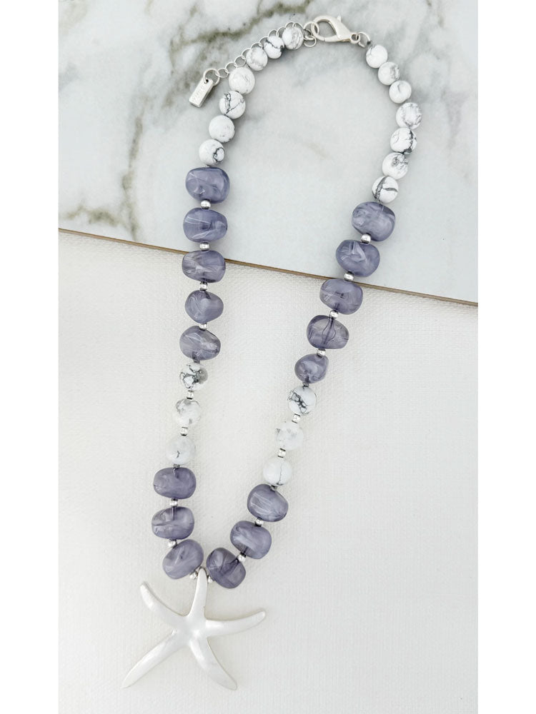 Envy Short Chunky Starfish Necklace Grey