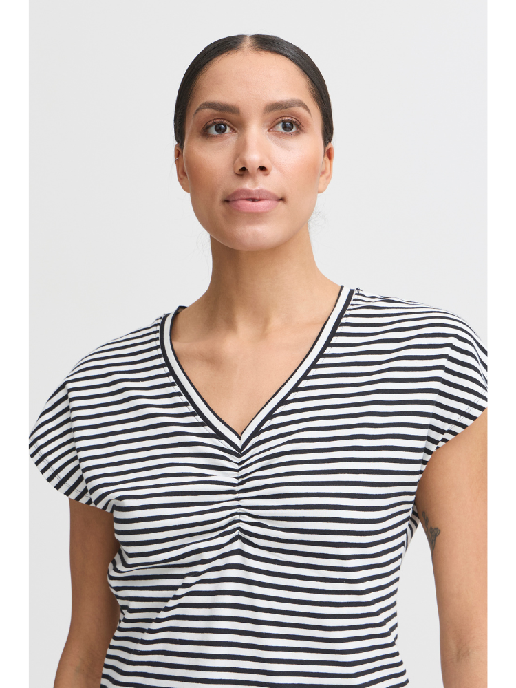 B Young ByPandinna V-Neck T-Shirt Black