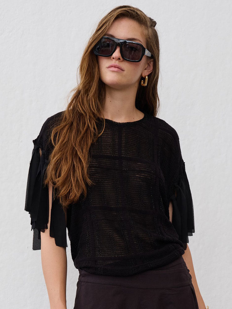 Floor Fringe Sleeve Knit Black