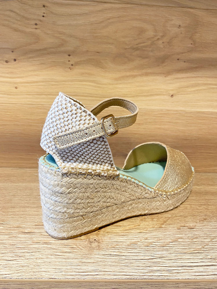 Star Love Etra Open Toe Espadrille Wedges Platino
