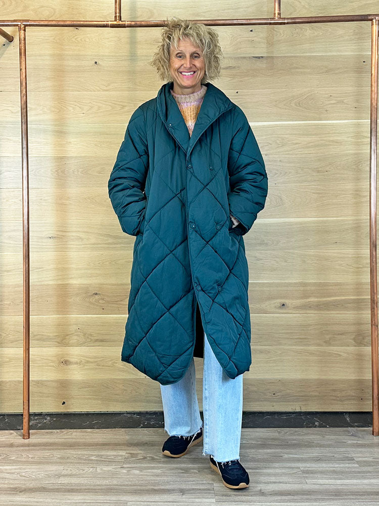 YAS Yasselura Long Padded Coat Pine