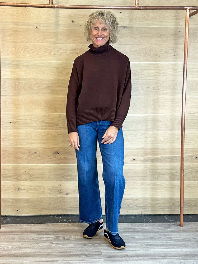 iBlues Selce Roll Neck Jumper Chocolate