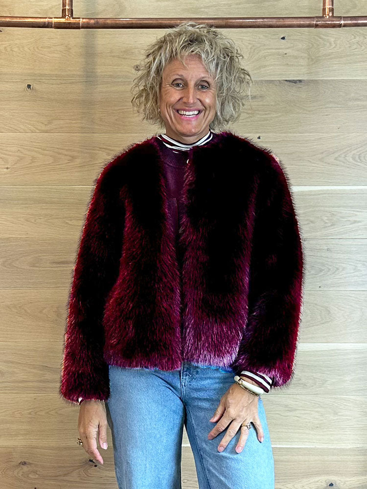 iBlues Ovidio Faux Fur Coat Red Wine