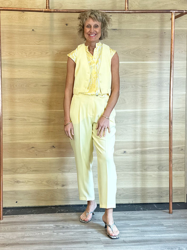 Marc Aurel Sleeveless Blouse Yellow