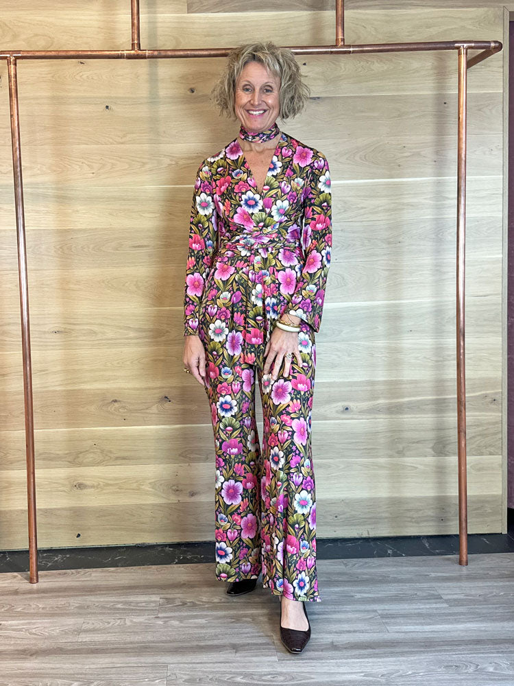 Onjenu Fenn Jumpsuit Vintage Pink Flower