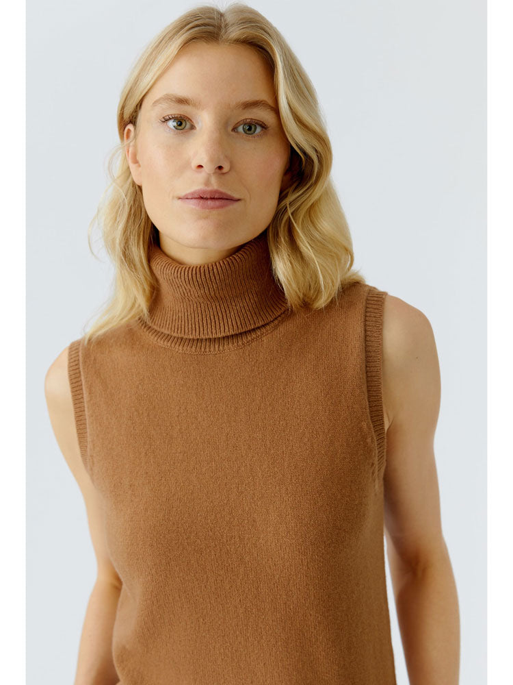 Oui Sleeveless Knit Camel