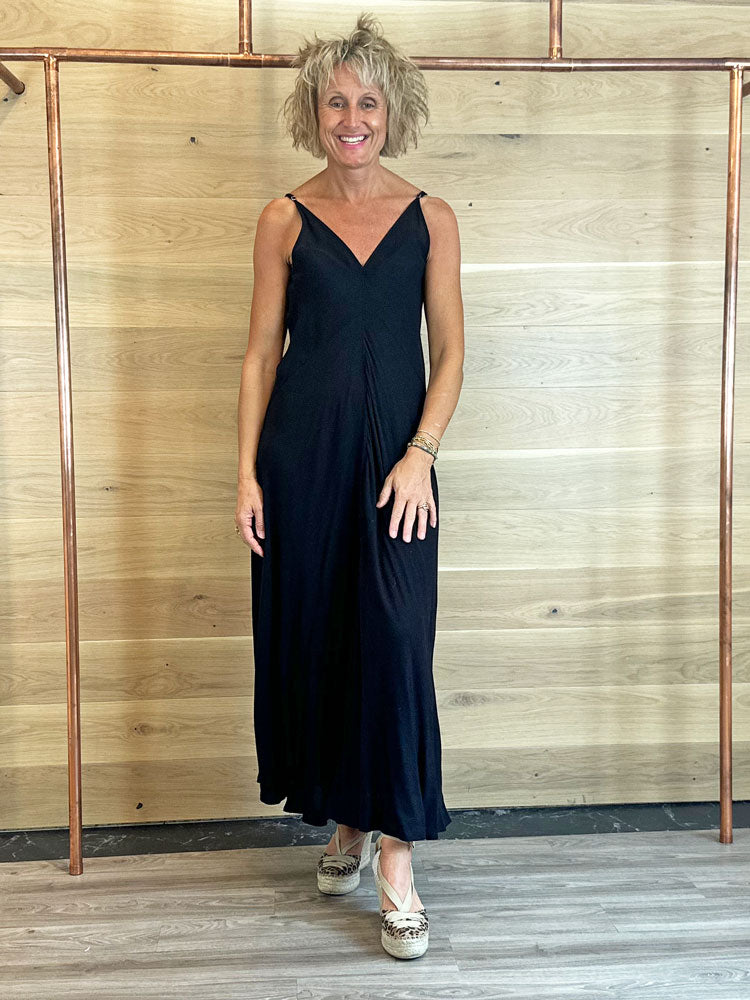 Soaked in Luxury SLElonor Strap Dress Black