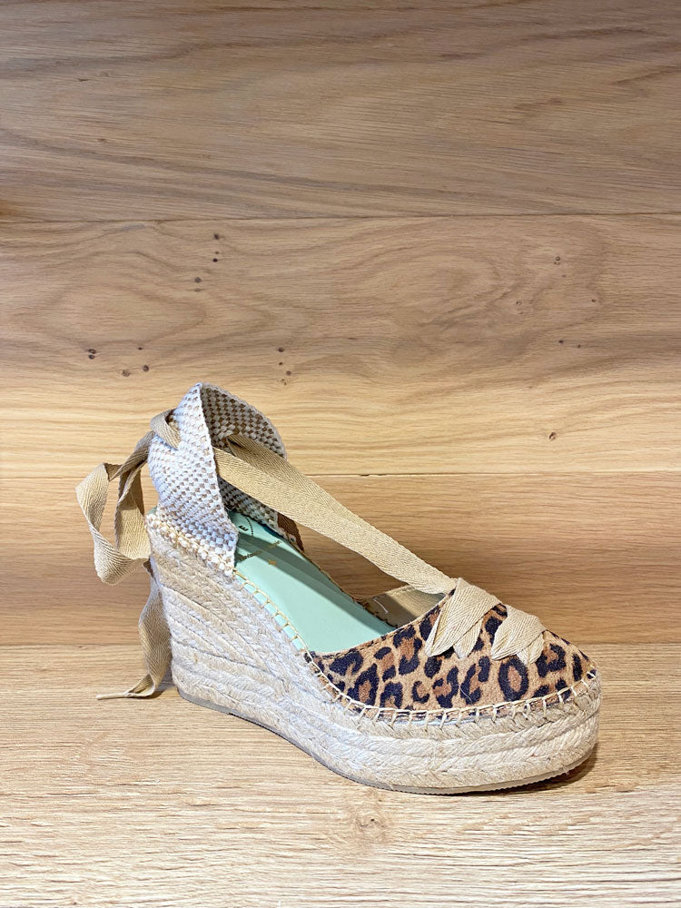 Star Love Merida Closed Toe Espadrille Wedges Leopard